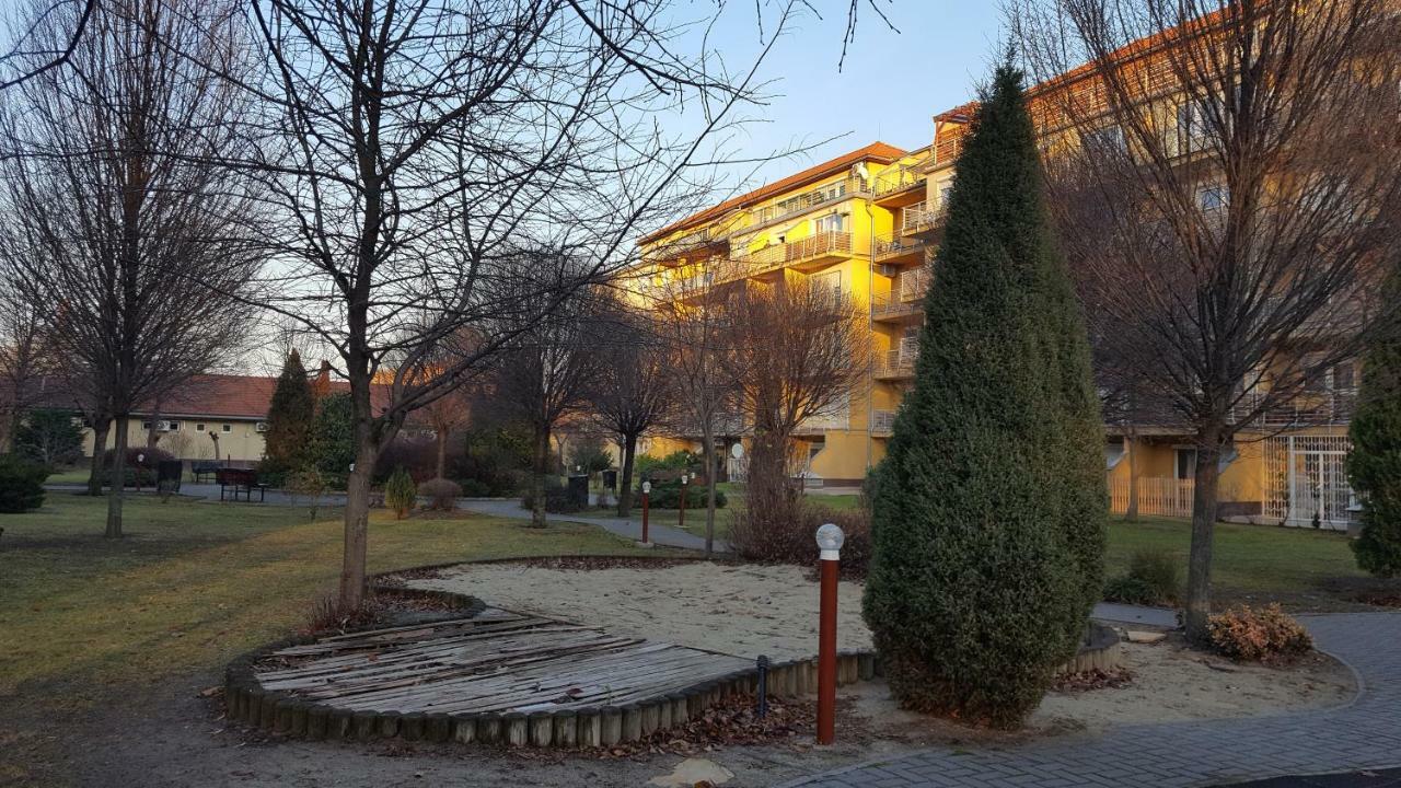 Liget Apartment, Terrace, Free Parking, Ac Budapest Exterior foto